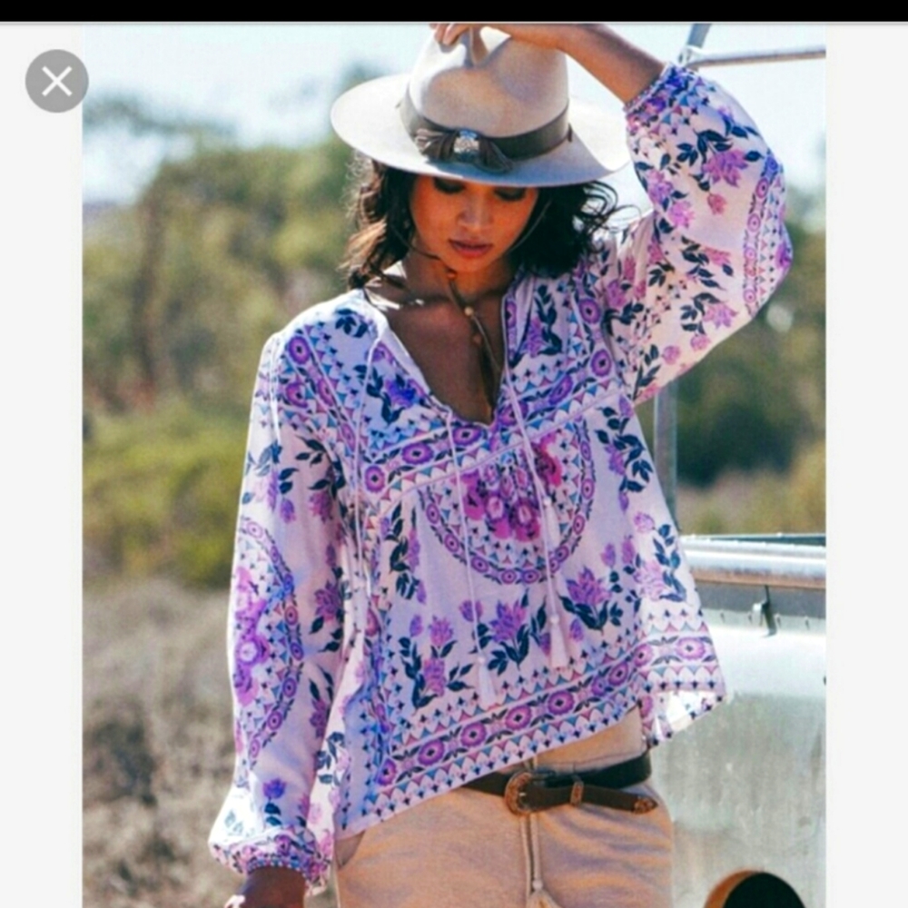 Spell and the Gypsy Pandora top